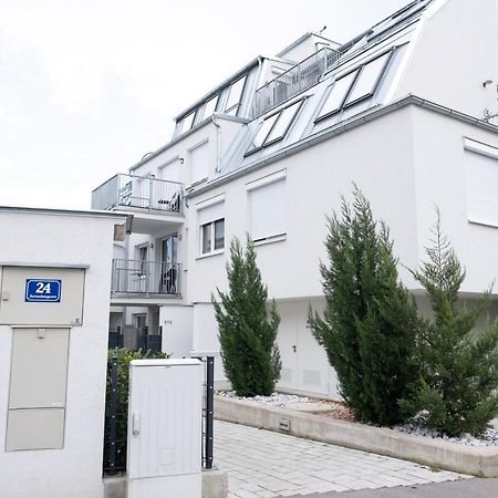 Modern Apartment With Tiny Garden Near City Center 维也纳 外观 照片