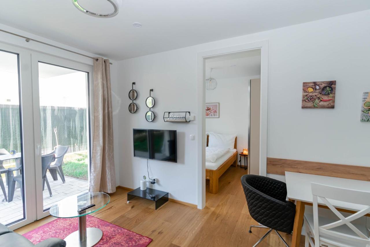 Modern Apartment With Tiny Garden Near City Center 维也纳 外观 照片