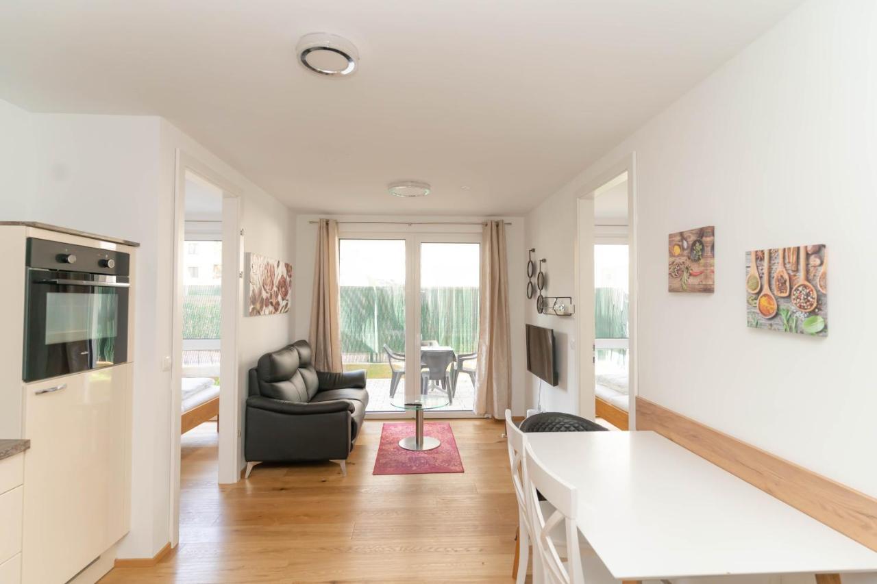 Modern Apartment With Tiny Garden Near City Center 维也纳 外观 照片