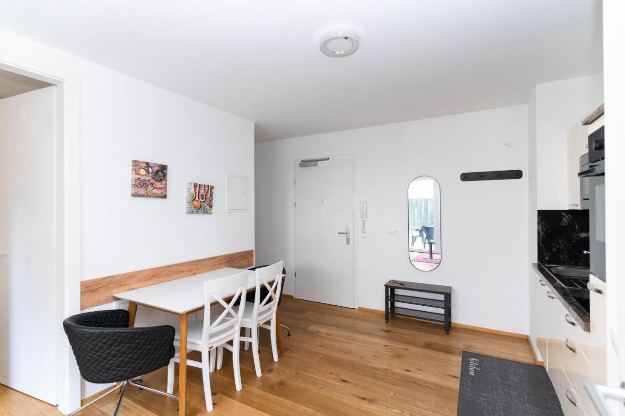 Modern Apartment With Tiny Garden Near City Center 维也纳 外观 照片